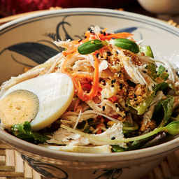 สลัดไก่บ้านดานัง
