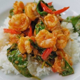 ข้าวกระเพรากุ้ง