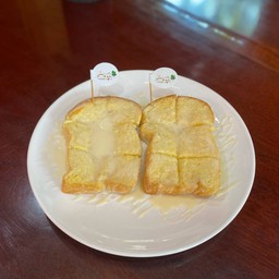 ขนมปังเนยนม