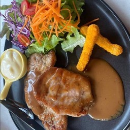 สเต็กเนื้อ