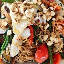 ตำมาม่าทะเล