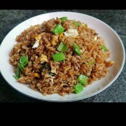 ข้าวผัดพริกเผาหมูสับ (ข้าวผัด)