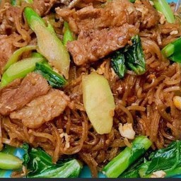 เส้นเล็กผัดซีอิ๊วหมู