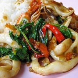 แซ่บโดนใจ