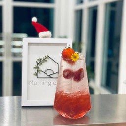 สตรอเบอรี่โซดา (เย็น)