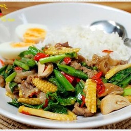 ผัดขี้เมาราดข้าว