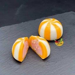 ลูกชิ้นทูโทนไข่ปลา 橘色鱼包蛋