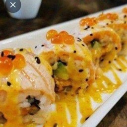 Fโรลแซลม่อนสไปซี่(4ชิ้น)