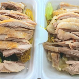 บะหมี่ไข่ไก่ต้ม
