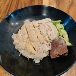 ต๊ะ ข้าวมันไก่ สาขา ตลาด คูคตสเตชั่น ตลาด คูคตสเตชั่น