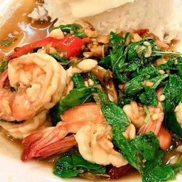 ข้าวกะเพรากุ้ง