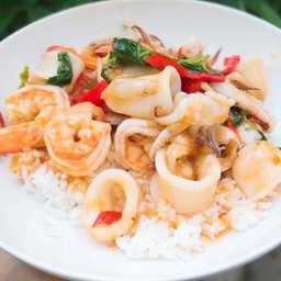 ข้าวกระเพราทะเล