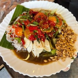 ตำข้าวปุ้นฮ้อนหน้าหมูยอ