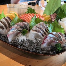 Aroi Sushi Riverside เพชรบุรี