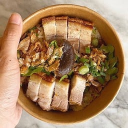 ข้าวแห้งหมูกรอบทอดไร้น้ำมัน