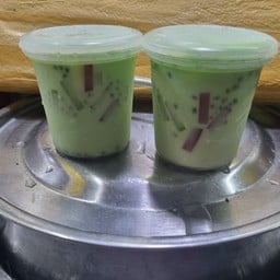 น้ำเต้าหู้นมสดชาเขียวเย็น(แก้วละ20)