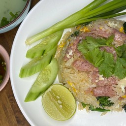 ข้าวผัดแหนม