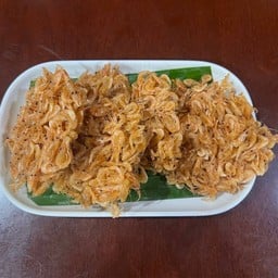 กุ้งฝอยชุบแป้งทอด