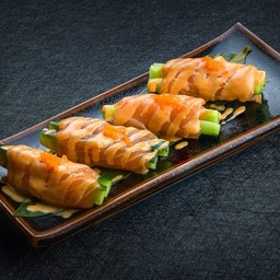 (66) แซลมอนพันแตงกวาสไปซี่