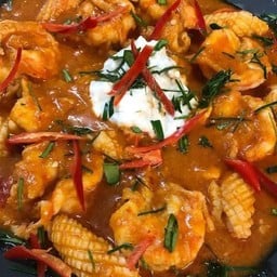 ข้าวราดฉูฉี่ทะเลหมึกกุ้ง