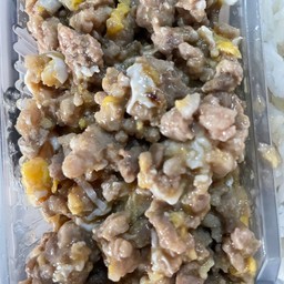 หมูสับน้ำมันหอยผัดไข่ราดข้าว