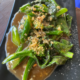 คะน้าผัดน้ำมันหอย - Kale with Oyster Sauce