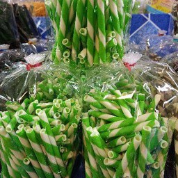 ขนมแท่งเขียว