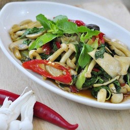 ผัดกะเพราเห็ด