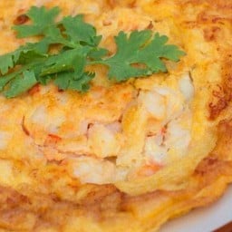 ไข่เจียวกุ้งราดข้าวสวย