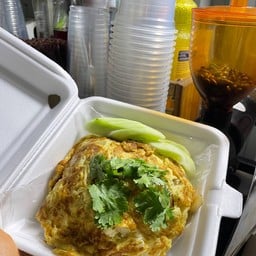 กิมบั๊ก ข้าวขาหมู หมูแดง หมูกรอบ สาย1