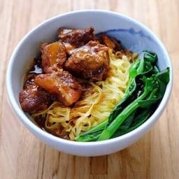 บะหมี่ป็อกซี่โครงอ่อนพะโล