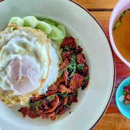 กะเพราหมูเปื่อย