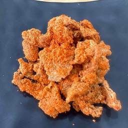 หนังไก่ทอดเขย่า