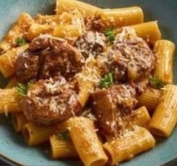 พาสต้าเนื้อแกะ