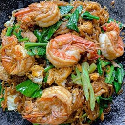 ผัดซีอิ๋วเส้นเล็กใส่กุ้ง