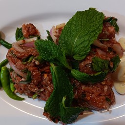 ก้อยหมูมะนาว