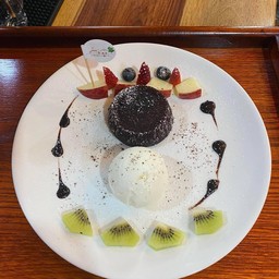 ทองหล่อช็อกโกแลตลาวา