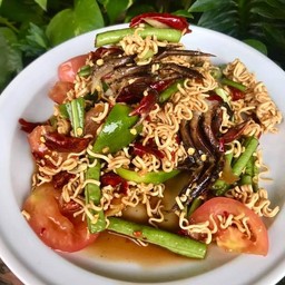 ตำมาม่าปูปลาร้า+ทะเล