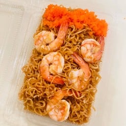 มาม่าผัดฉ่าไข่กุ้ง+กุ้ง Size M