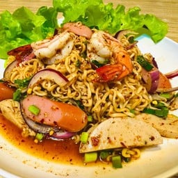 ลาบมาม่า