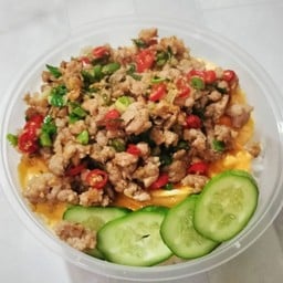 ข้าวไข่ข้นหมูสับคั่วพริกเกลือ
