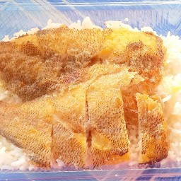 ร้าน ปลาทอด ข้าวปลาแกะ ซ.น้องแดง