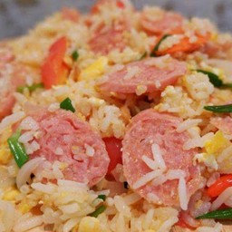 ข้าวผัดแหนม