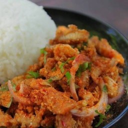 ร้านข้าวยำไก่แซ่บ By คุณรี