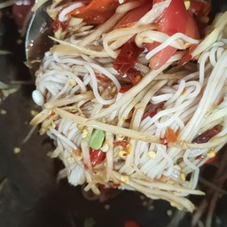 ตำซั่วขนมจีน