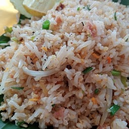 ข้าวผัดแหนม