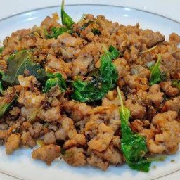 กับ กะเพราหมู