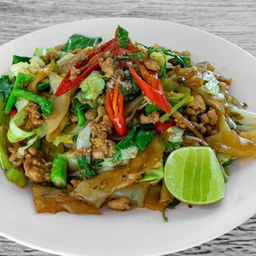 เส้นผัดขี้เมา