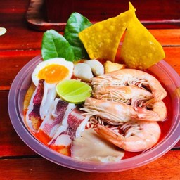 ก๋วยเตี๋ยวต้มยำทะเล