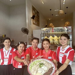 สำหรับใครที่ชอบทานข้าวมันไก่ ทางร้านมีเมนูพิเศษ สำหรับคนกินจุ 